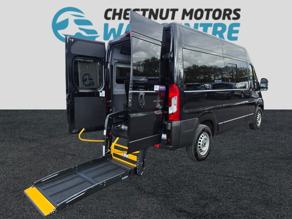 2025 Peugeot BOXER